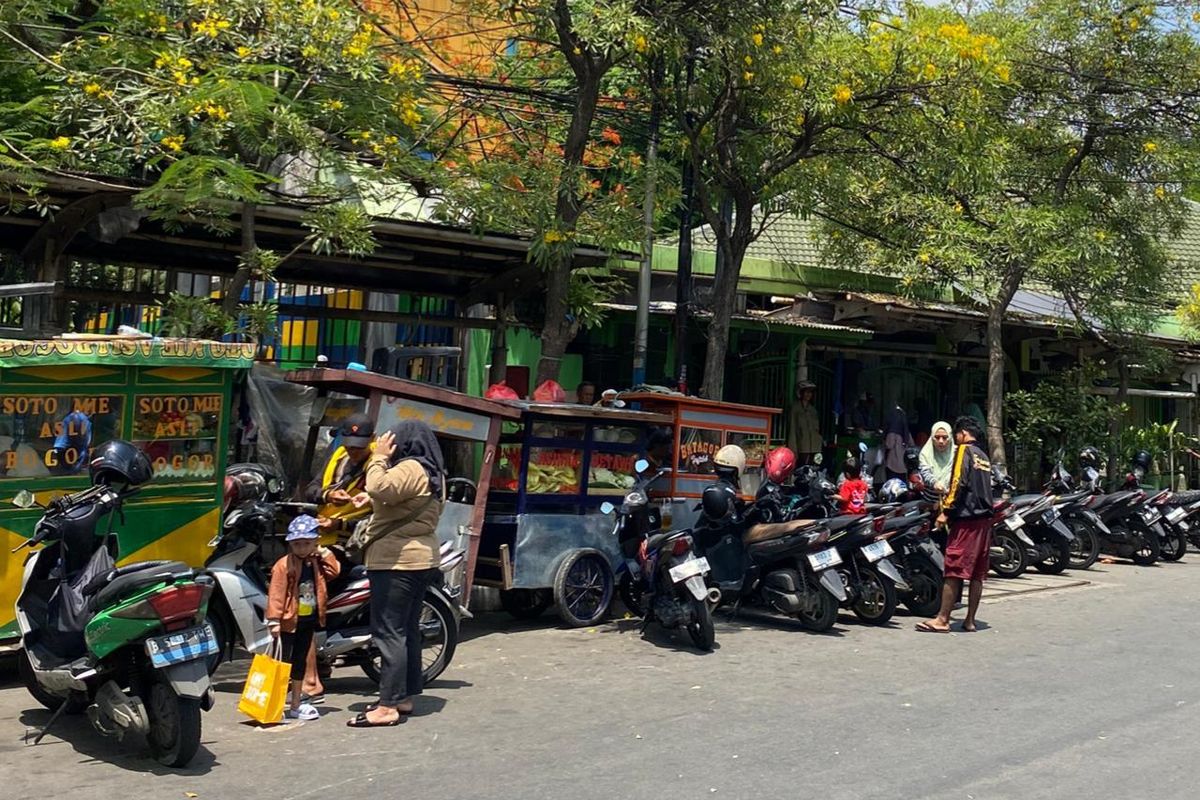 Jumlah Kendaraan Naik, Lahan Parkir Rumah Diusulkan Jadi Solusi