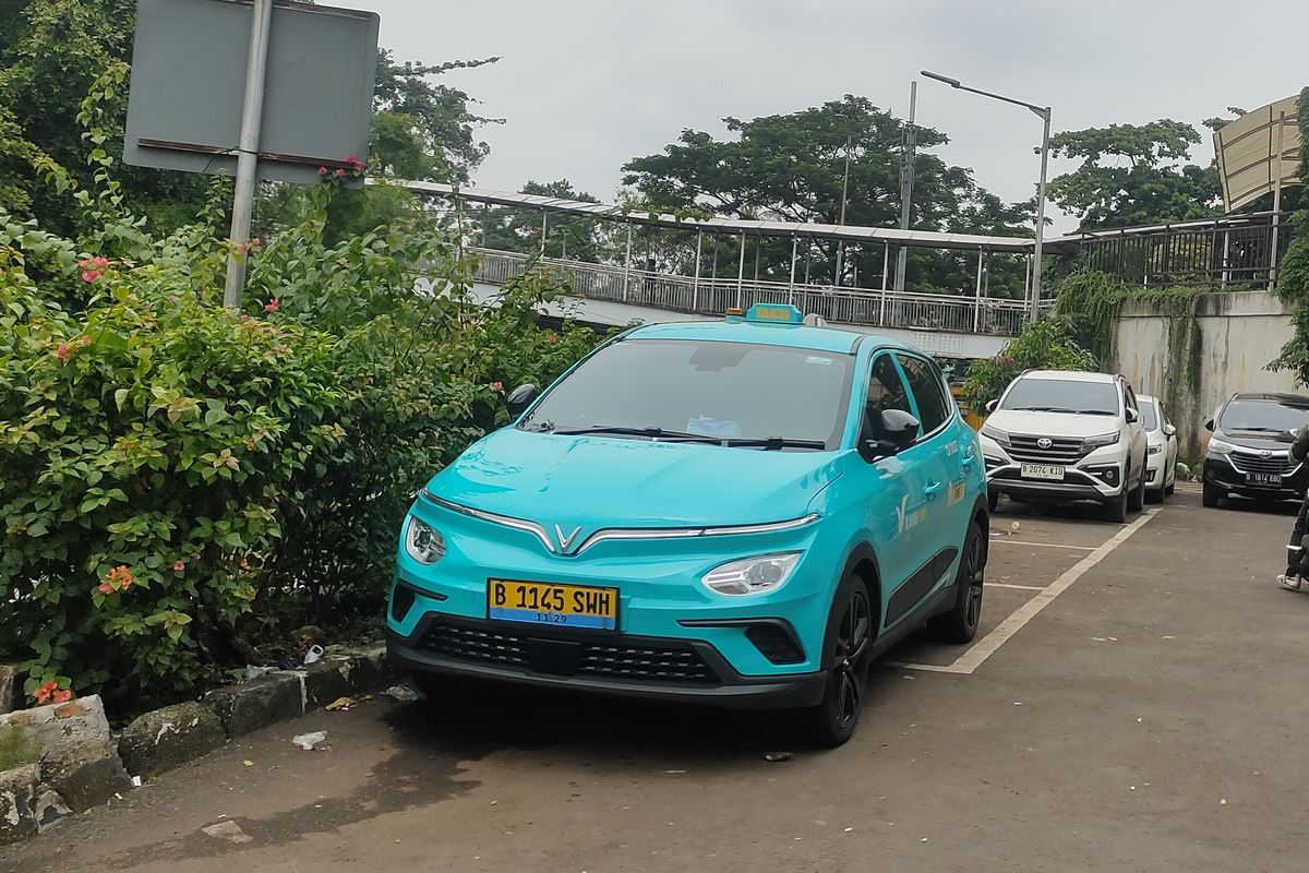 taksi listrik, Xanh SM, Taksi listrik, VinFast, taksi Xanh, mobil listrik, cara pesan taksi listrik, taksi xanh, Begini Cara Pesan Taksi Listrik Xanh SM