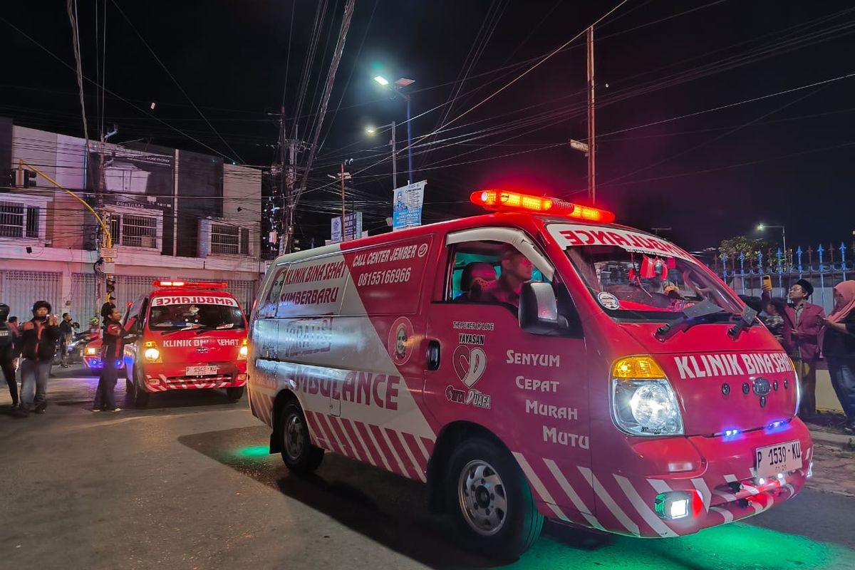 safety driving, rotator, sirine, Strobo, cara berkendara, Apa yang Harus Dilakukan Saat Mendengar Sirine di Jalan Raya?