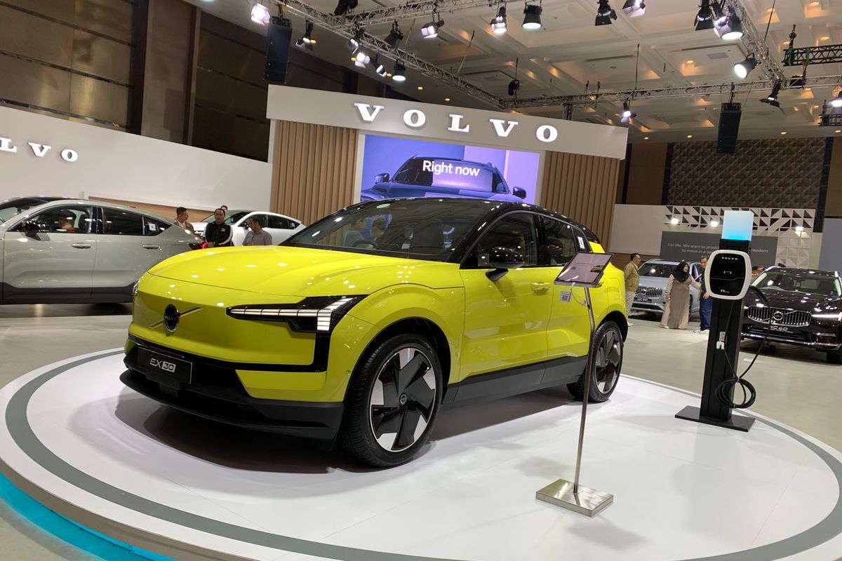 Volvo Car Indonesia, XC90 facelift, Koji Horii, kendaraan elektrifikasi, volvo car indonesia, Perbandingan Harga Volvo XC90 dan SUV China Jaecoo J7 yang Menarik