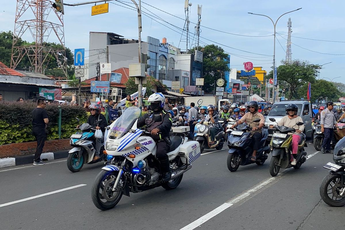 Car Free Day, viral, video viral, CFD Depok, CFD Depok di Jalan Margonda, Momen Dibukanya Jalur CFD Margonda buat Kendaraan, Mirip Start Balapan MotoGP