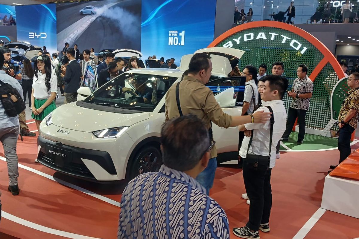 Harga jual kembali, mobil listrik, BYD Indonesia, GIIAS 2025, harga jual kembali, Strategi BYD Jaga Resale Value Mobil Listrik di Indonesia