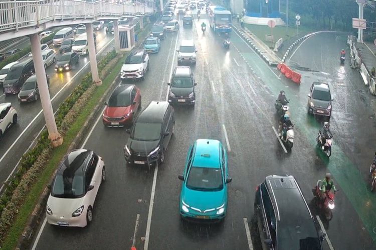 Bahaya Mengekor Kendaraan di Depan, Bisa Picu Kecelakaan
