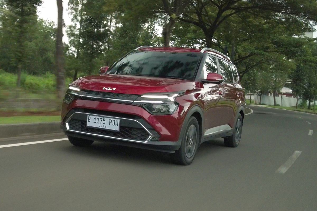 Kia Carens, Carens, test drive, tes lengkap, kia carens premiere, Tes Lengkap Kia Carens 1.5, dari Desain sampai Biaya Servis