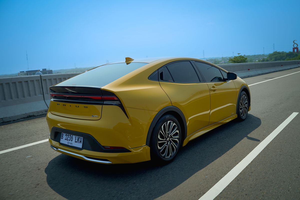 mobil hybrid, Mobil hybrid, Mobil Hybrid, memanaskan mesin mobil hybrid, mode maintenance HEV, Salah Kaprah Tutorial Memanaskan Mesin Mobil Hybrid di Media Sosial