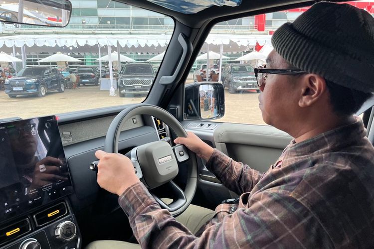 Pengalaman Test Drive iCar V23 di IIMS 2026