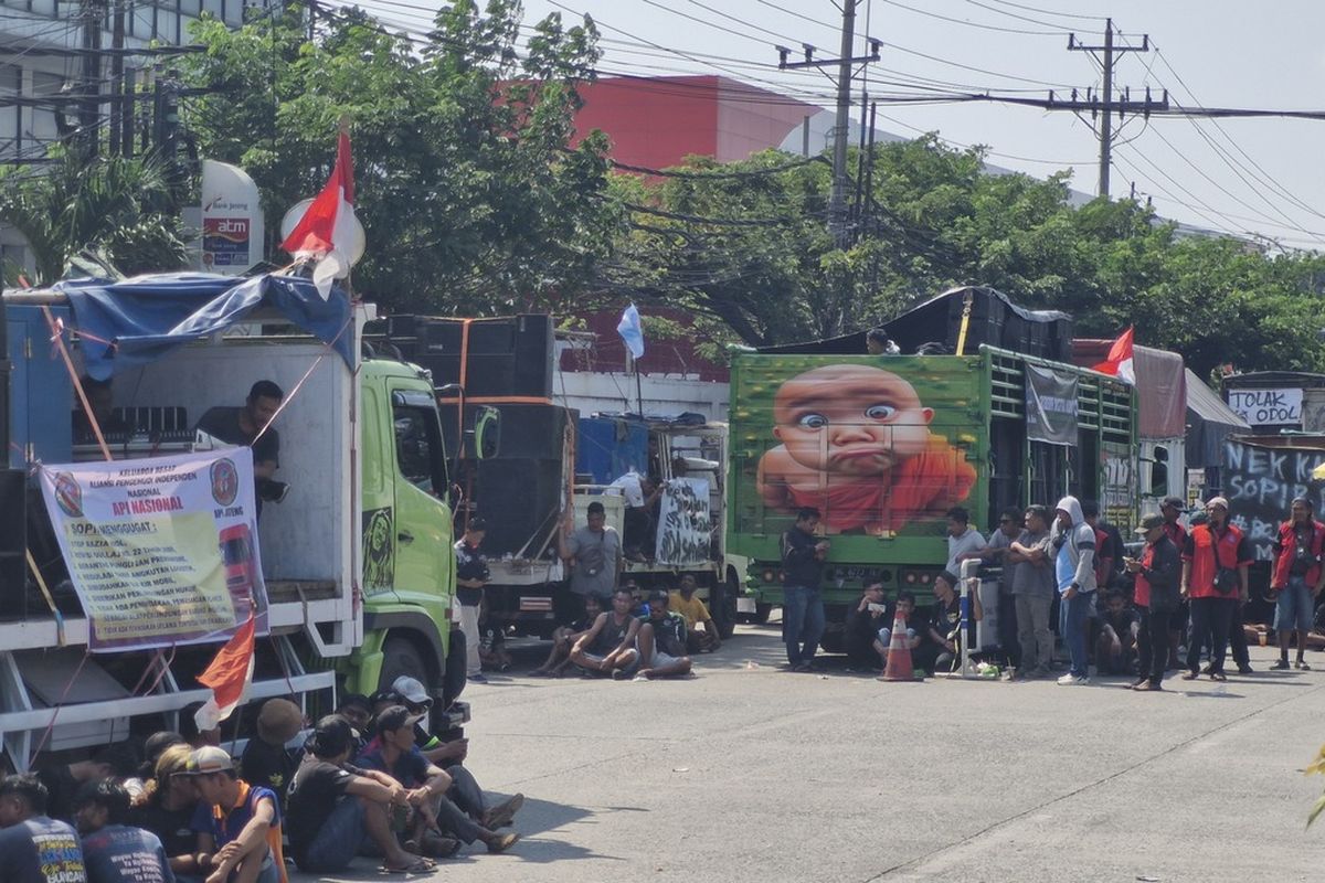 ODOL, sopir truk, SIM berlaku seumur hidup, Selain Tolak Penertiban ODOL, Sopir Truk Juga Tuntut SIM Berlaku Seumur Hidup