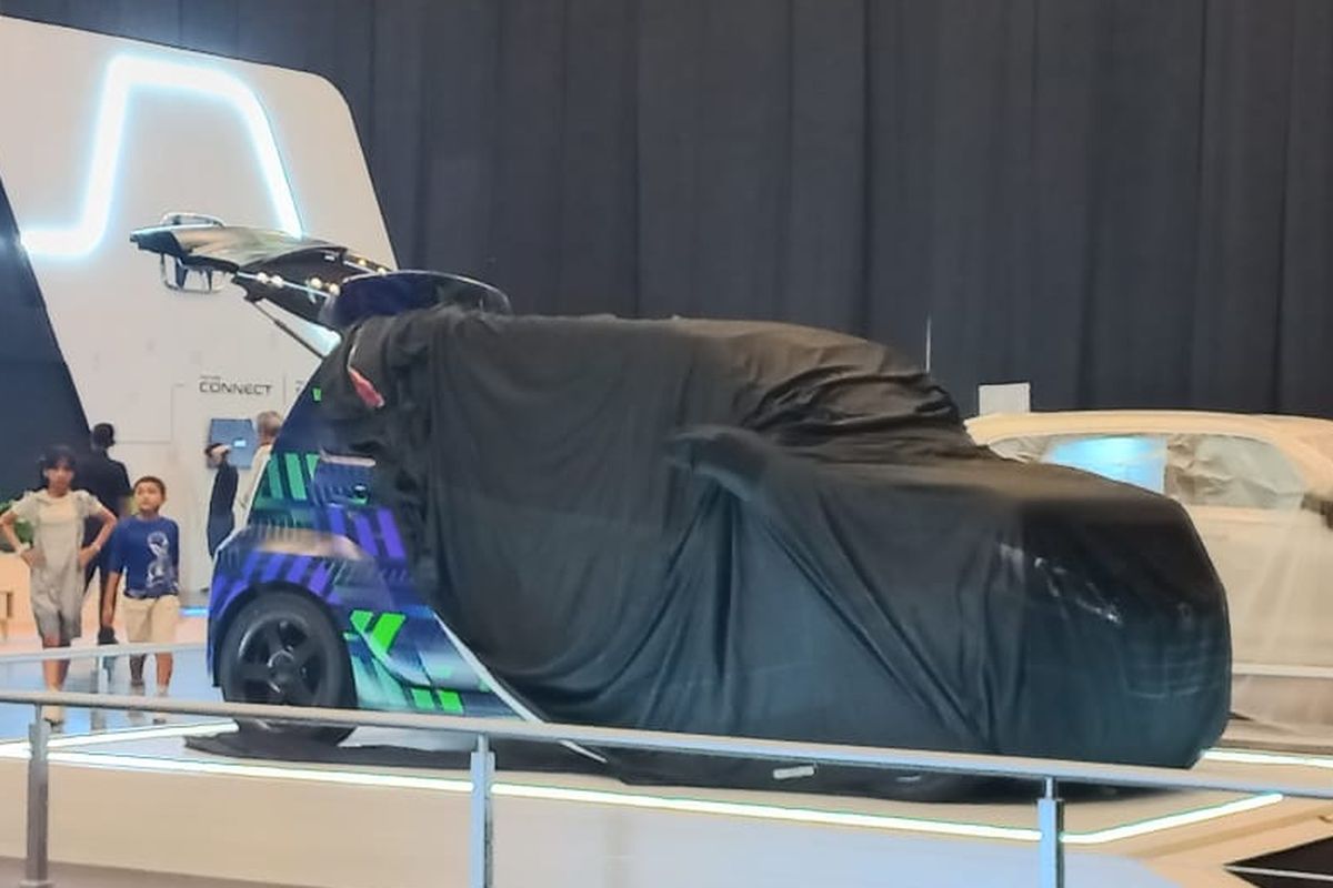 Gaikindo Indonesia International Auto Show, GIIAS, mobil listrik, Mobil konsep, Honda e, Mobil listrik, mobil konsep, mobil listrik konsep, GIIAS 2025, Mobil Listrik Konsep Honda Sudah Mejeng di GIIAS 2025