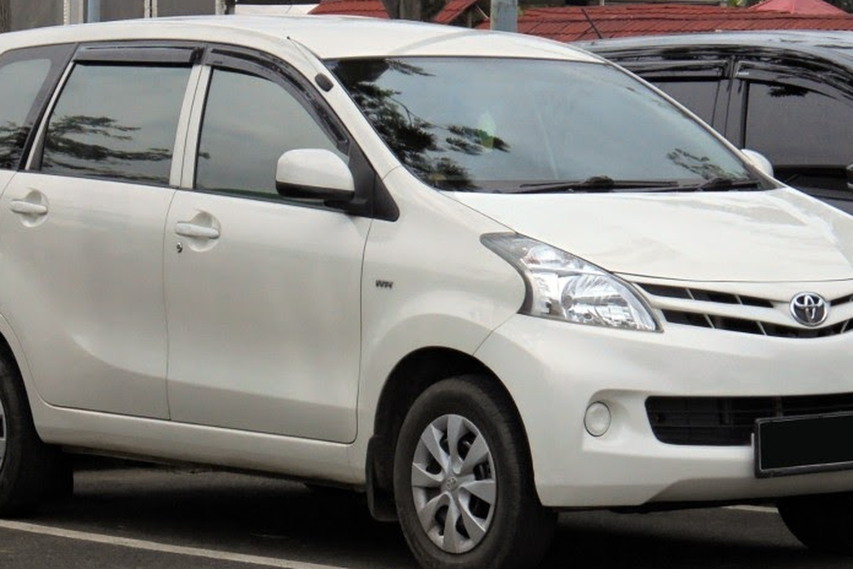 Toyota Kijang Innova, harga stabil, Mobil Keluarga, mpv bekas, Daftar Harga MPV Bekas Terpopuler di Indonesia 2025