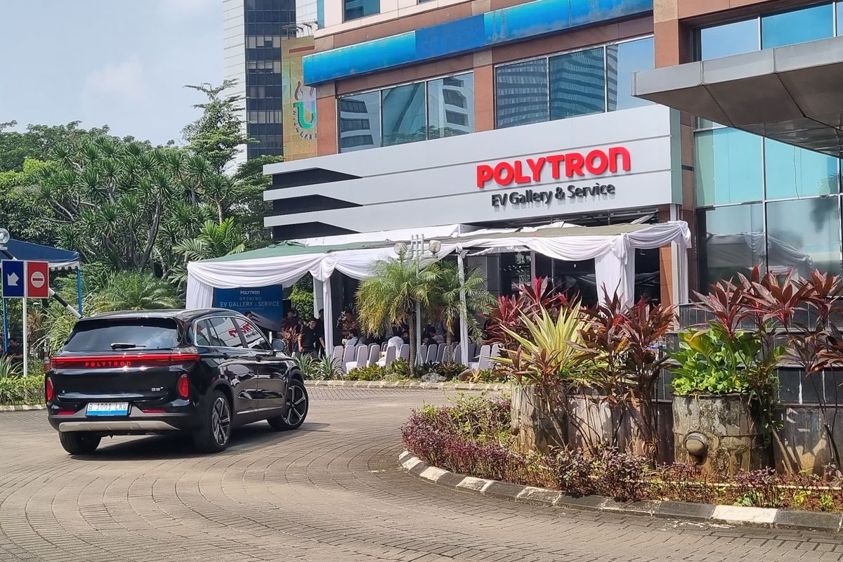 Polytron, mobil listrik, Polytron G3, Showroom mobil, Polytron G3 Plus, Polytron Buka Showroom Mobil Listrik Pertama di Jakarta