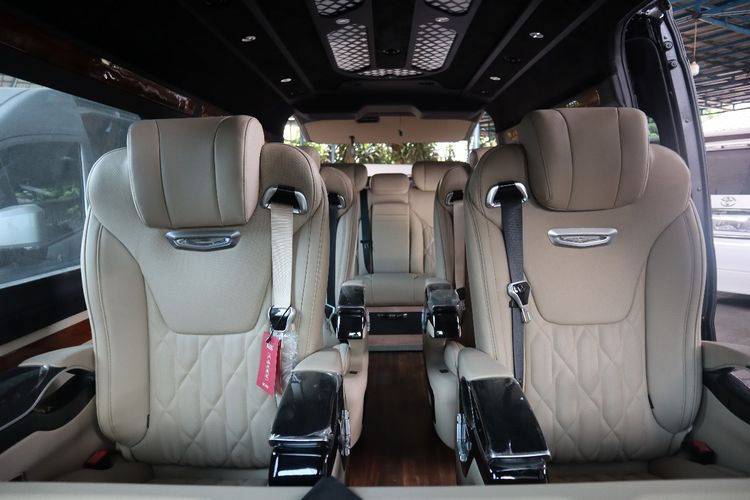 captain seat, interior mobil, retrim jok, pilot seat, ferari jok cibubur, Mengenal Perbedaan Jok Mobil Captain Seat dan Pilot Seat