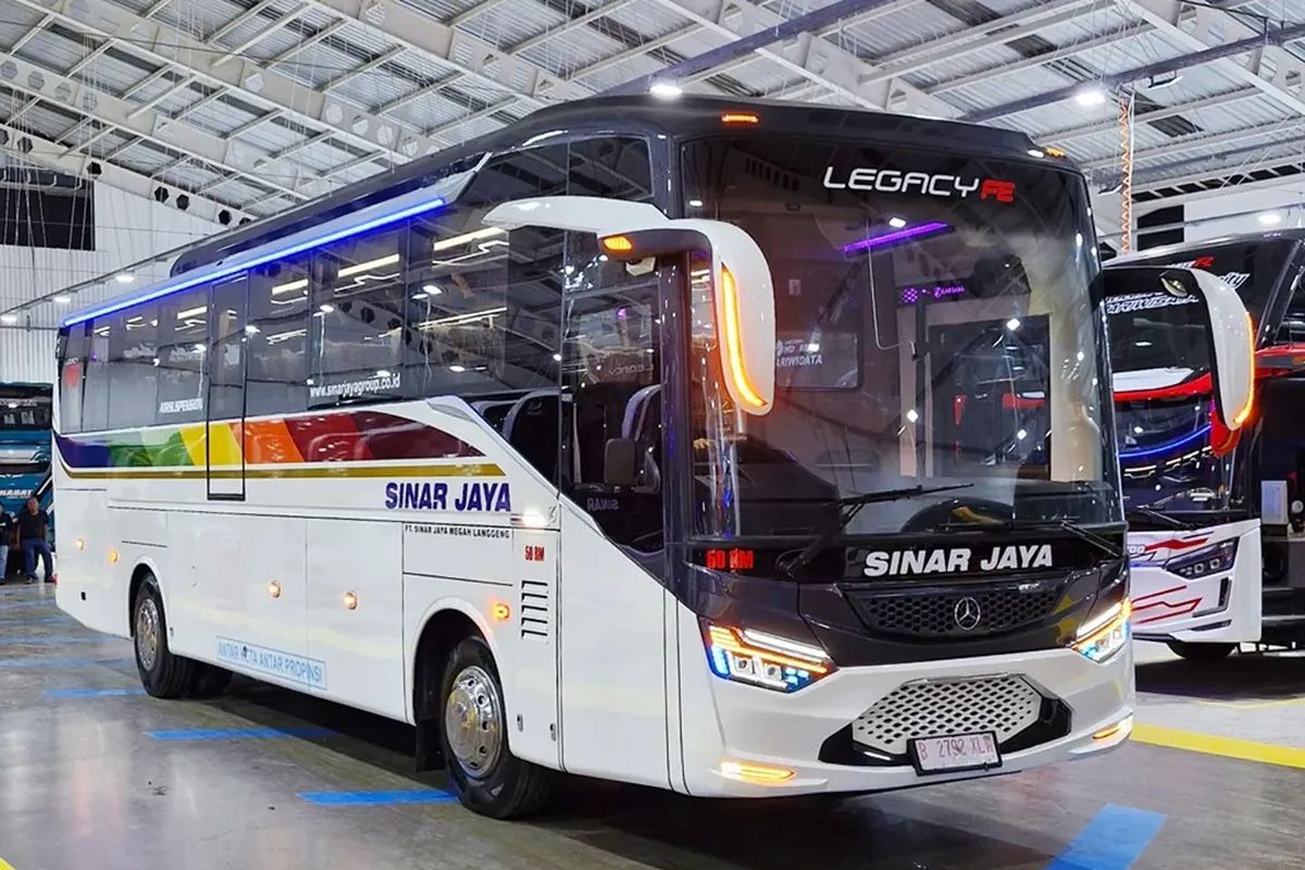 bus AKAP, Mercedes-benz, bus baru, PO Sinar Jaya, Sinar Jaya, OF 1623, PO Sinar Jaya Tambah 10 Bus Baru, Pakai Bus Mesin Depan