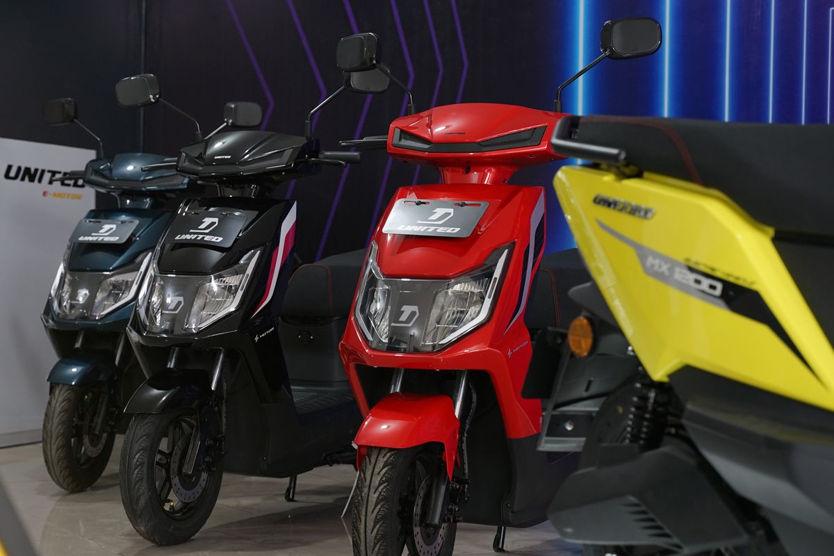 motor listrik, United E-Motor, jaringan, Jember, jember, Perluas Jaringan, United Resmikan Diler Baru di Jember