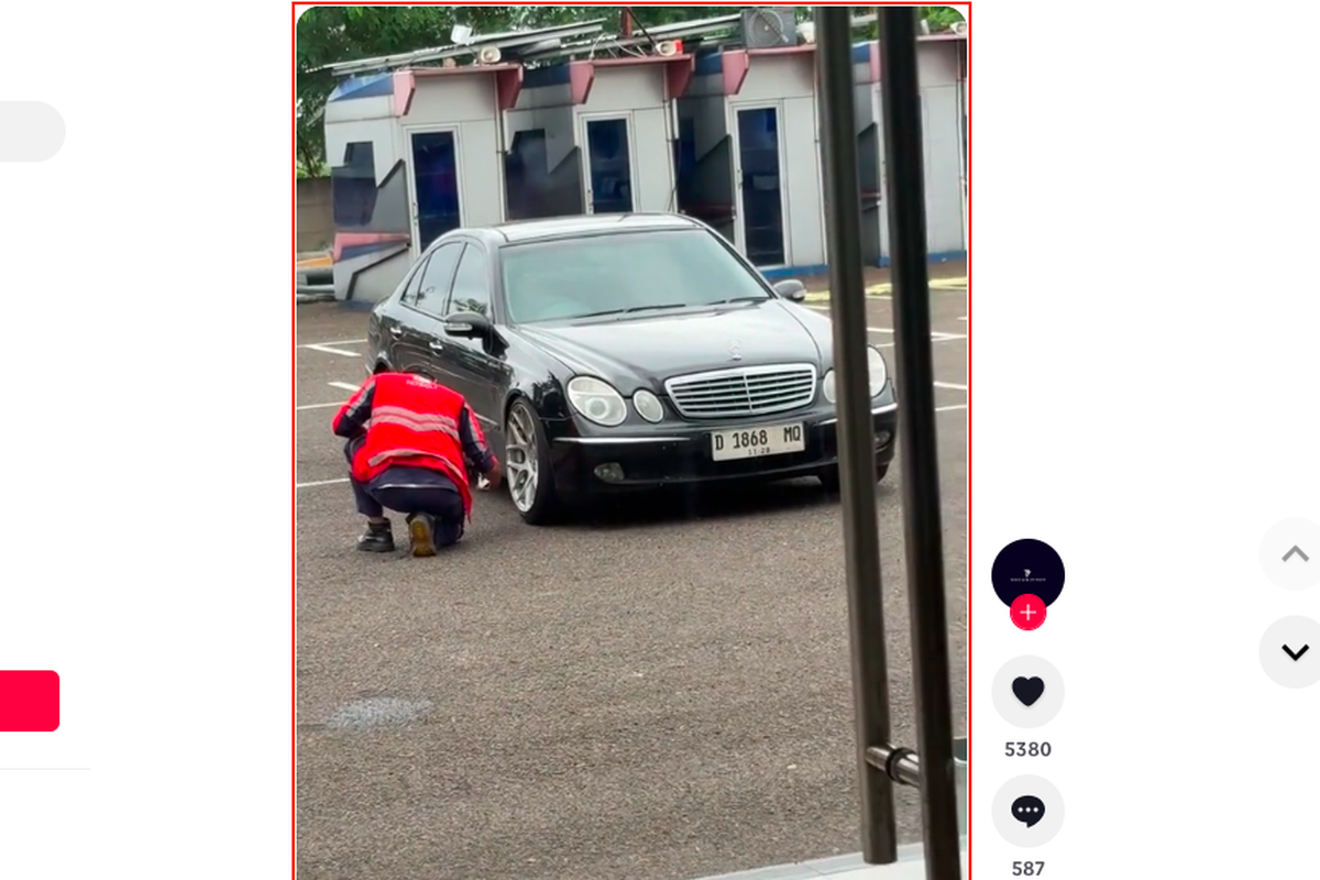 Pelek Pecah Hajar Lubang di Jalan Tol, Pengemudi Ini Klaim Ganti Rugi