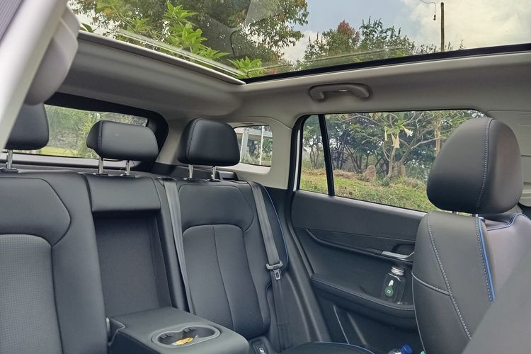 otomotif, Jaecoo, Jaecoo Indonesia, Jaecoo J5, JAECOO J5 EV, Alasan Atap Panoramik Jaecoo J5 EV Tidak Bisa Dibuka
