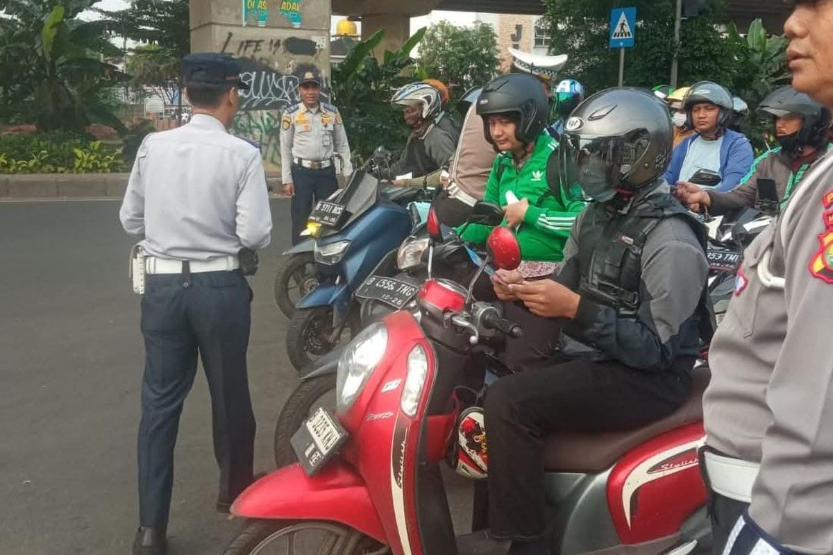 Operasi Patuh Jaya, Kebayoran Lama, ETLE, operasi patuh jaya, penindakan pelanggaran, 14 Jenis Pelanggaran yang Ditindak di Operasi Patuh Jaya 2025