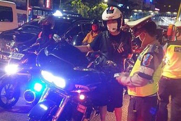 korlantas polri, Kakorlantas Polri, strobo dan sirene, Tot Tot Wuk Wuk, Kakorlantas Lakukan Pembekuan Sirene, Strobo dan Rotator