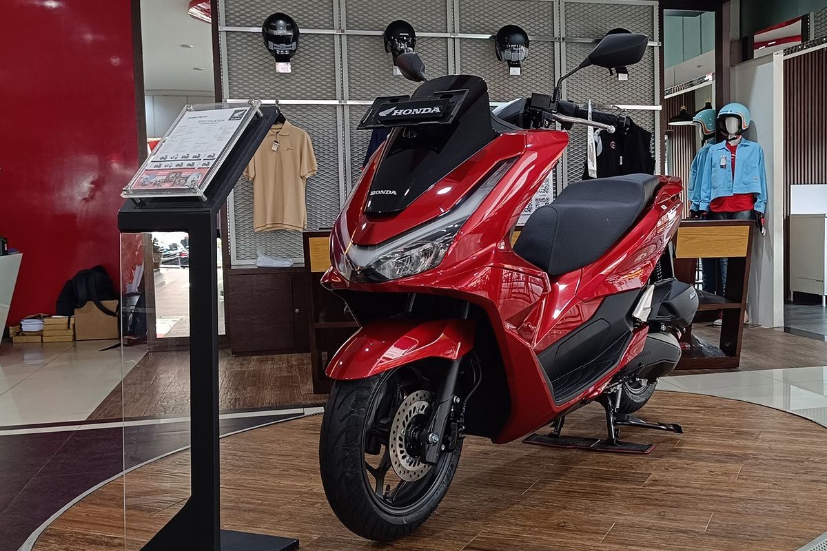 diskon motor, Honda PCX, PCX 160, Honda PCX 160, diskon skutik bongsor, Diskon Honda PCX 160 September 2025 Tembus Rp 1 Jutaan