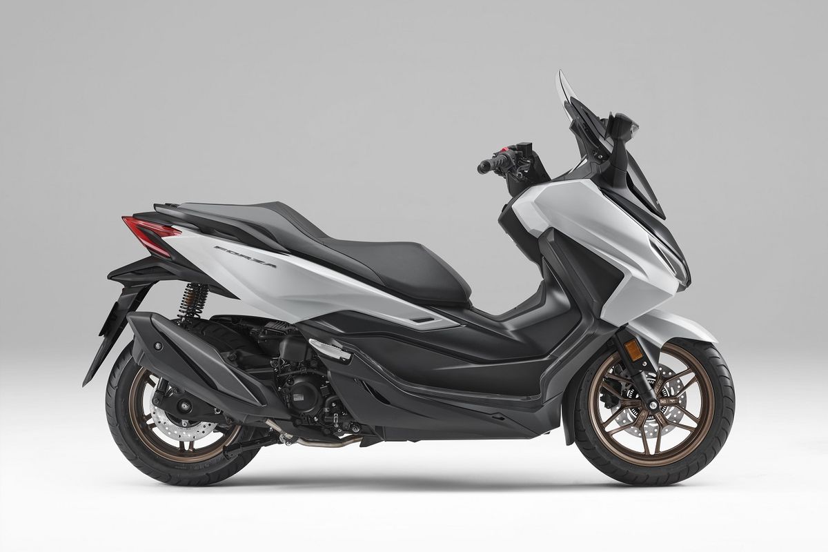 skutik bongsor, Honda Forza, Skutik bongsor, daftar harga skutik, Harga Skutik Bongsor, harga honda forza, Update Harga Skutik Bongsor Juli 2025, Honda Forza Naik Rp 3 Juta