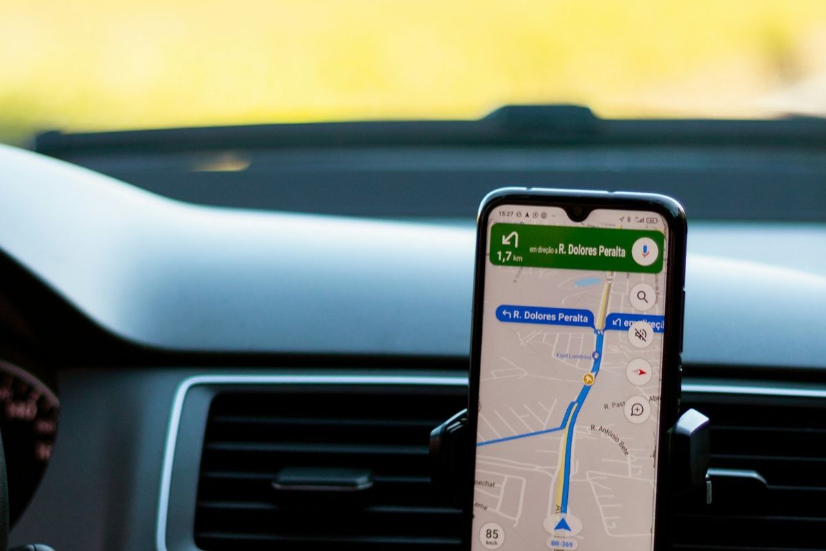 Pilih Mana, Rute Jauh Lancar atau Dekat tapi Macet?