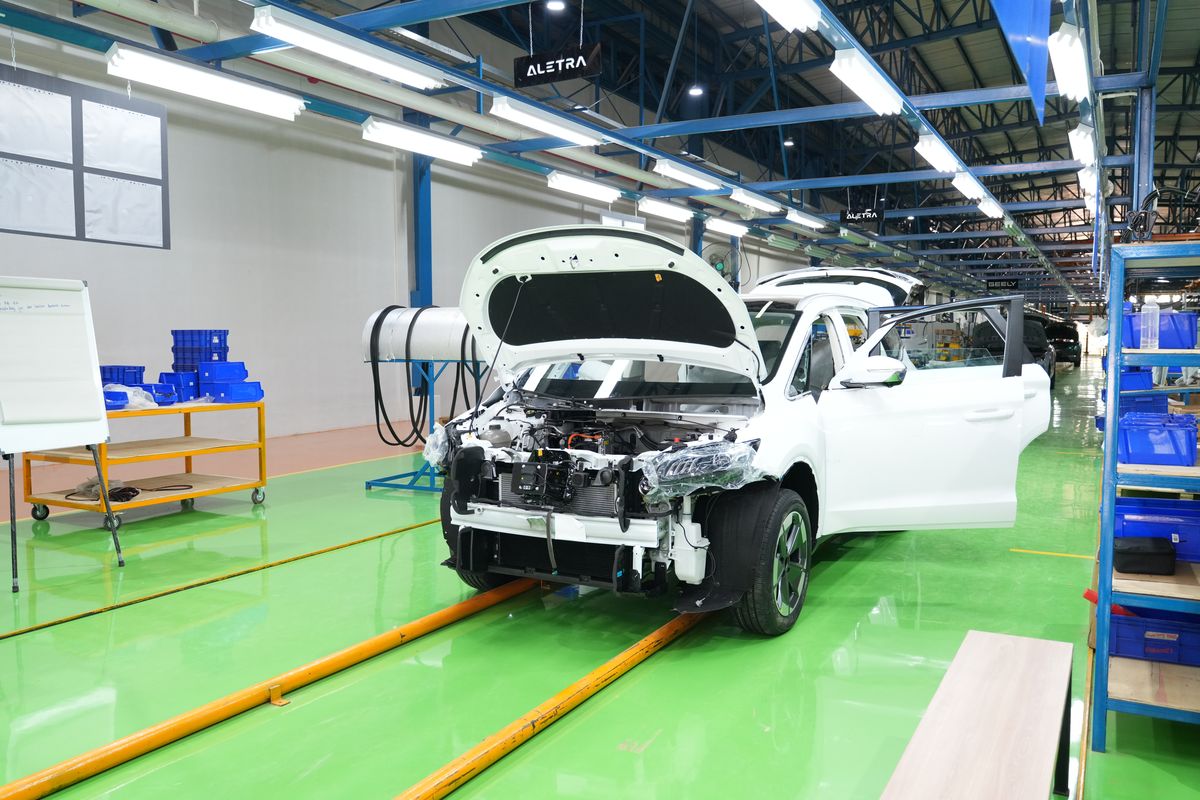 mobil China, perakitan kendaraan, PT Handal Indonesia Motor, Denny Siregar, mobil china, PT Handal Indonesia Motor: Pusat Perakitan Mobil China di Indonesia