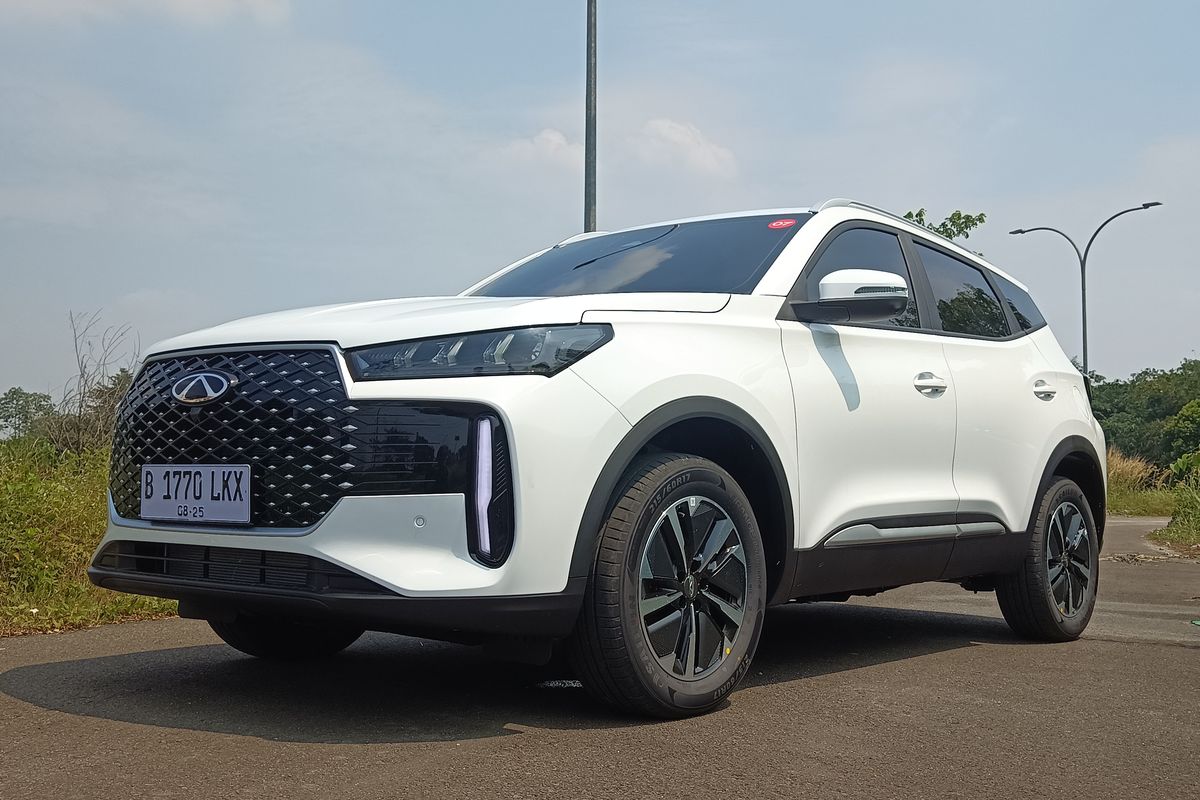 Chery Sales Indonesia, GIIAS 2025, mobil hybrid, Budi Darmawan, Mobil Hybrid, Tren Mobil Hybrid di Indonesia: Solusi untuk Range Anxiety