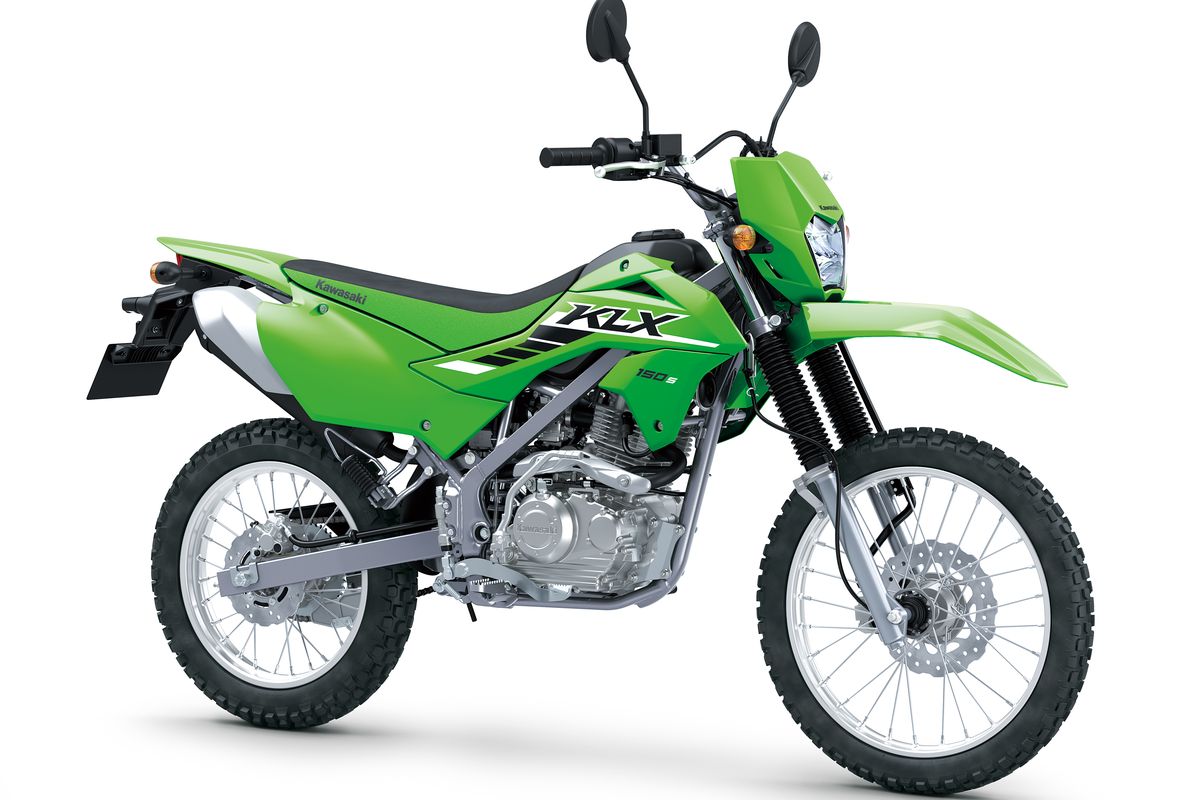 motor adventure, Motor Trail, motor trail, Motor Petualang, Harga Motor Trail, Harga Motor Trail dan Petualang per Mei 2025, Kawasaki dan Honda Naik