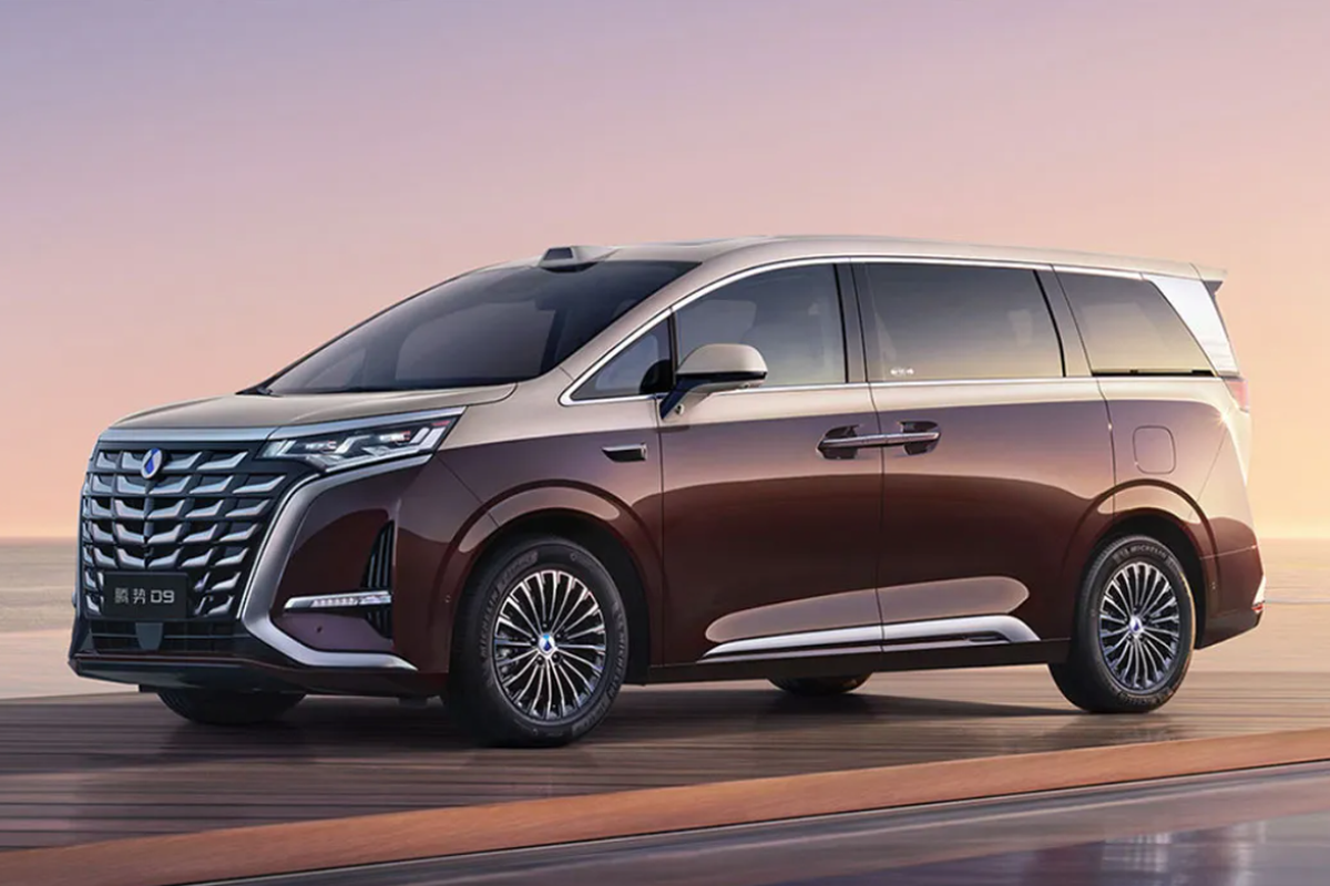 PHEV, Denza D9, Harga Denza D9 PHEV Lebih Murah, Ini Spesifikasinya