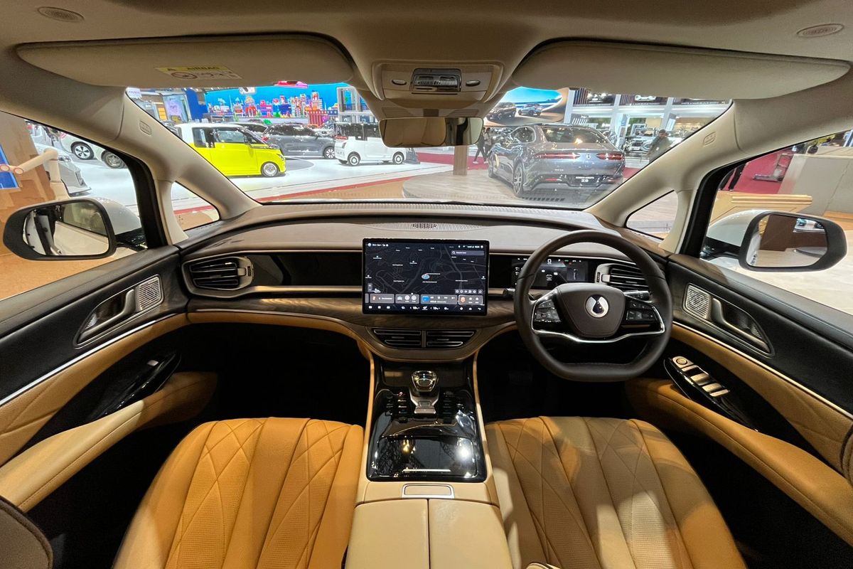 Denza, Denza D9, BYD Denza, review pengguna, pengalaman pakai Denza D9, Pengalaman dan Masalah yang Dihadapi Konsumen Denza D9