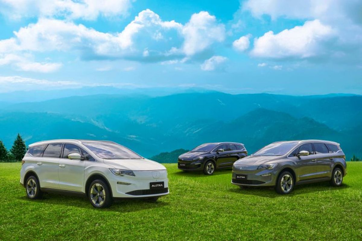 Komparasi, captain seat, mobil listrik, MPV listrik, BYD M6, Aletra L8 EV, L8 EV, Komparasi MPV Listrik Rp 400 Jutaan: BYD M6 Vs Aletra L8 EV