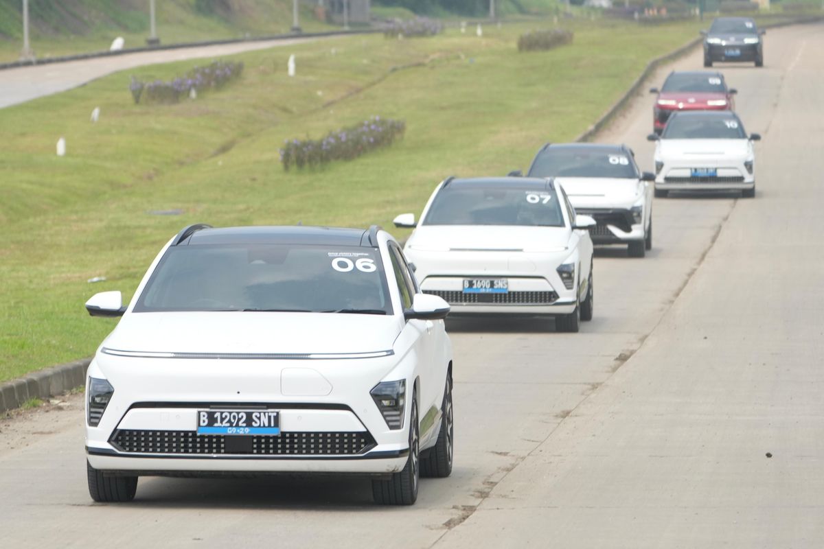 mobil listrik, ekosistem kendaraan listrik, teknologi baterai, Hyundai Kona Electric, Hyundai Kona Electric Pakai Sel Baterai Lokal, TKDN 80 Persen