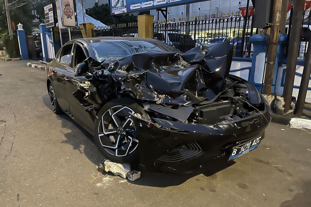 mobil listrik, Asuransi Astra, Garda Oto, asuransi mobil listrik, garda oto, asuransi kendaraan bermotor, Asuransi Mobil Listrik Terkendala di Suku Cadang