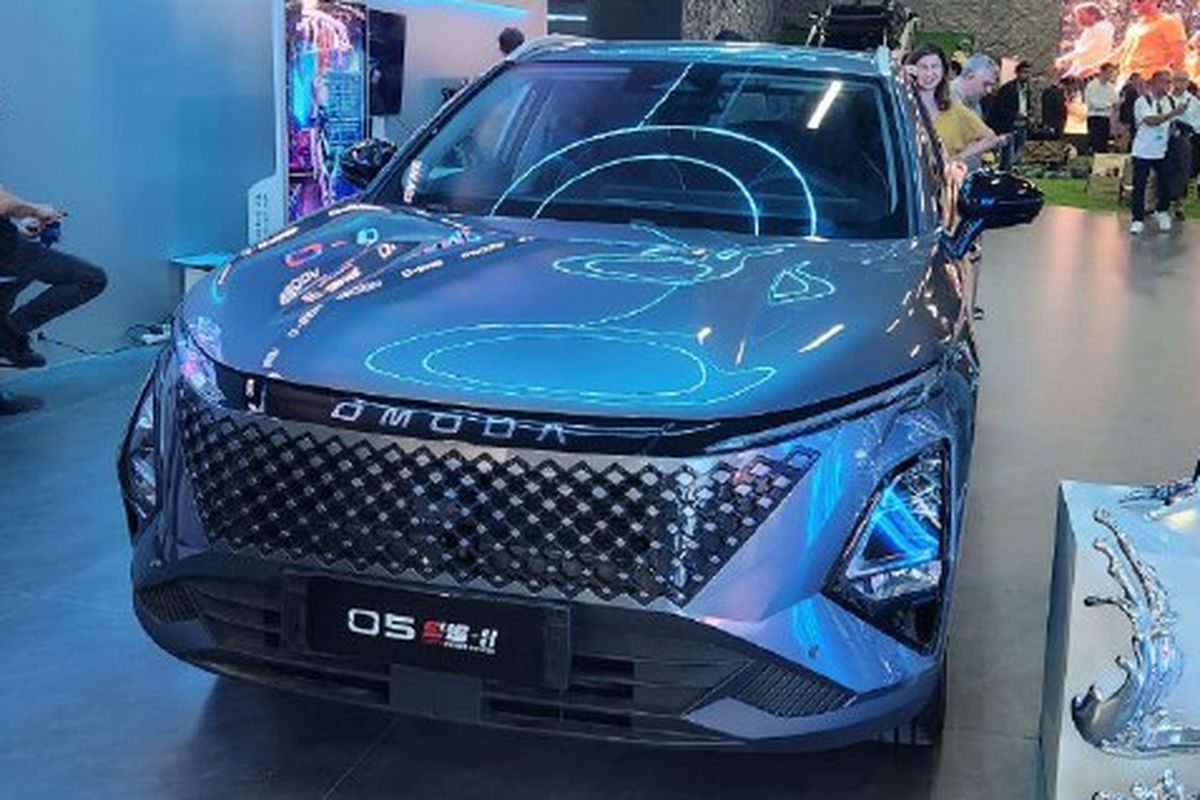 efisiensi bahan bakar, Mobil Hybrid, Chery c5 csh, One Car, Two Vibes, Chery C5 CSH: Calon Mobil Hybrid Baru untuk Pasar Indonesia