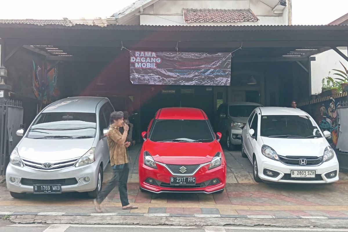 Mobil Bekas, Jarak Tempuh Tinggi, Mobil bekas, jarak tempuh tinggi, mobil bekas, biaya perbaikan, inspeksi mobil, Keuntungan dan Risiko Mobil Bekas Jarak Tempuh Tinggi