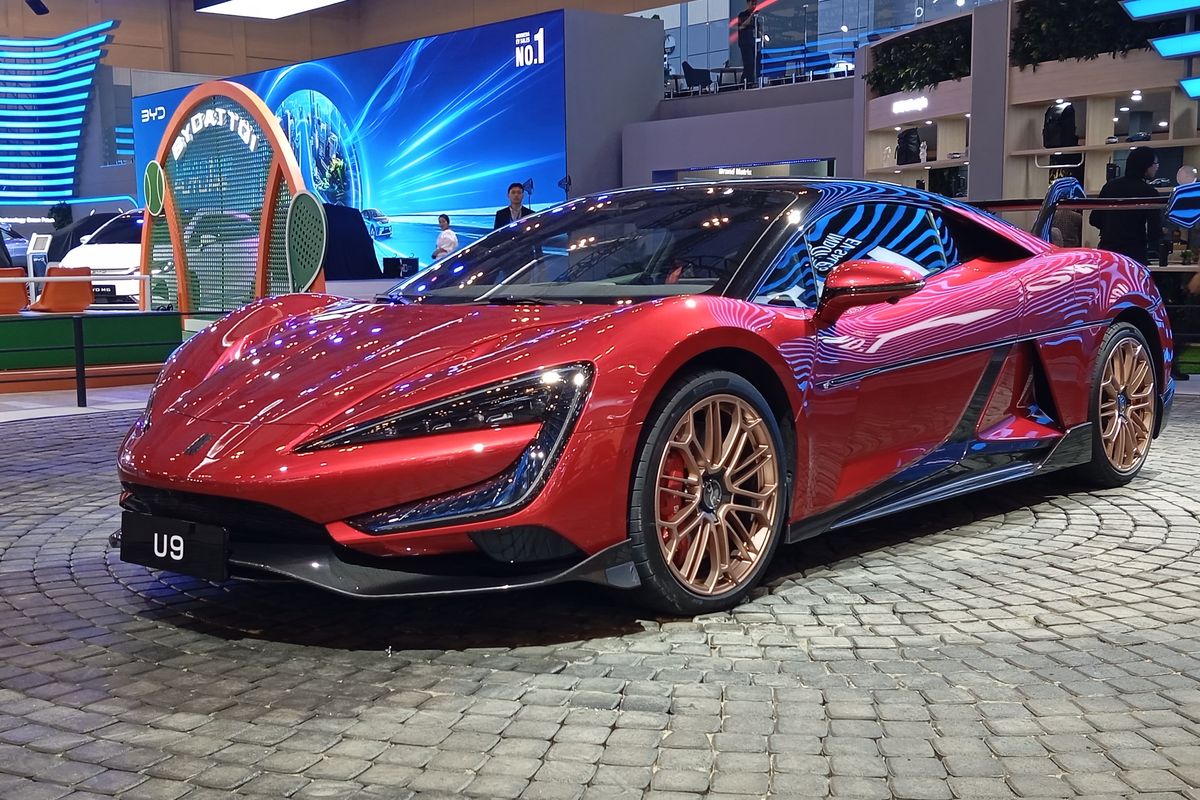 BYD Indonesia, mobil listrik premium, Denza Z9, YangWang U9, GIIAS 2025: Debut Denza Z9 dan YangWang U9 oleh BYD Indonesia