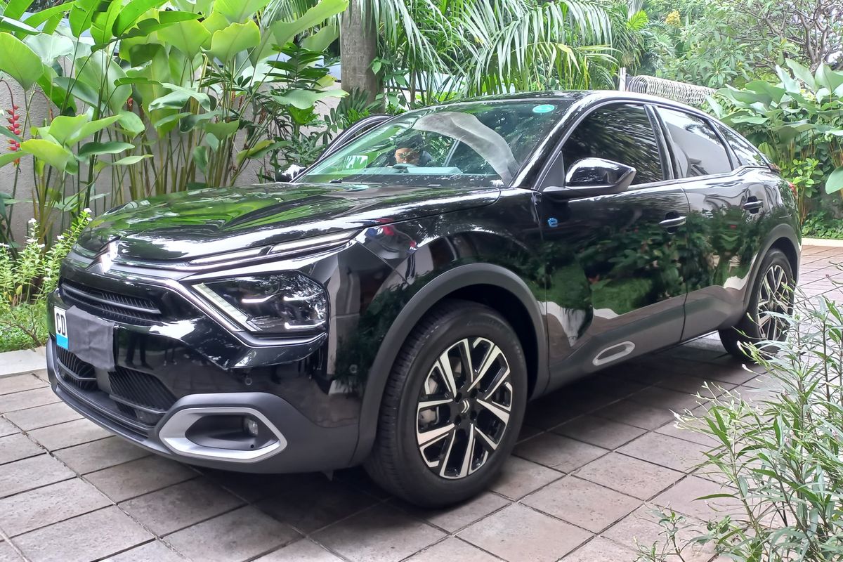 Citroen, E-C4, Mobil listrik, mobil listrik, mobil dinas, duta besar perancis, e-C4, Spesifikasi Citroen E-C4 Milik Dubes Perancis di Indonesia