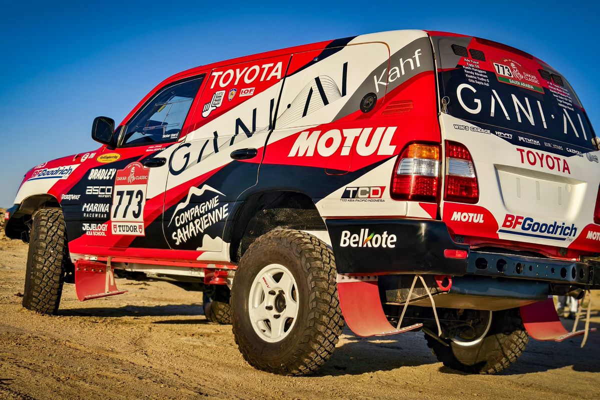 Ikut Rally Dakar Tidak Perlu Punya Mobil Reli, Cukup Bawa Badan Saja