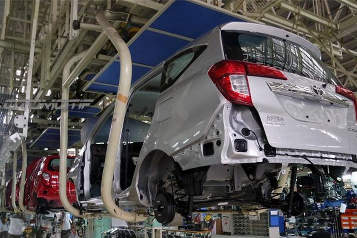 otomotif, Kementerian Perindustrian, Kemenperin, industri otomotif, kendaraan bermotor, Kemenperin Perkuat IKM Alat Angkut untuk Rantai Pasok Otomotif