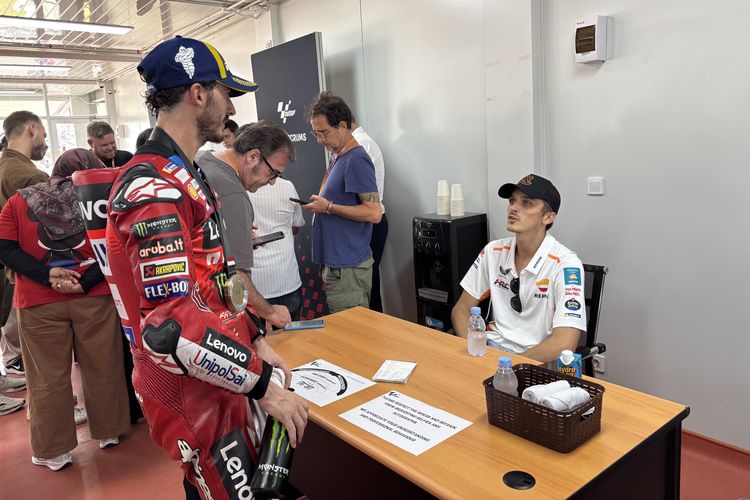 Luca Marini, Honda RC213V, motogp australia 2025, Kualifikasi Buruk, Kualifikasi Buruk, Honda Masih Berjuang di MotoGP 2025