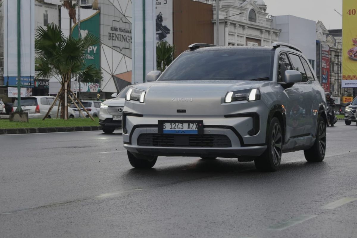 mobil listrik, mobil bensin, Perawatan, Bedah Perbedaan Kebutuhan Oli Mobil Konvensional dengan Mobil Listrik