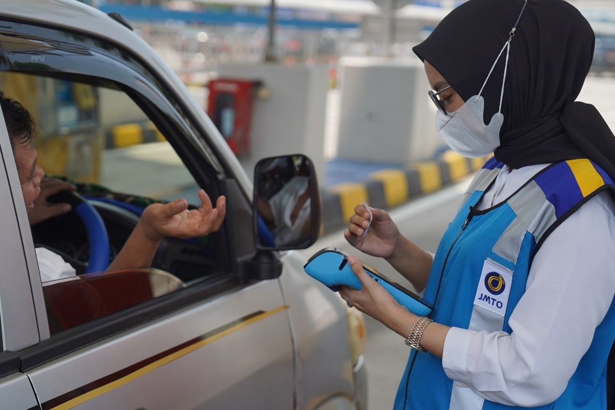 jalan tol, mudik, kartu e-toll, kartu elektronik toll, mudik Lebaran 2025, Persiapan Mudik Lebaran, Begini Cara Isi Saldo E-Toll Mandiri dan BCA