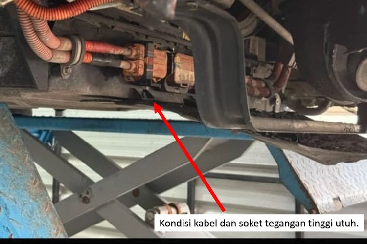 Mobil Listrik Gelora E Terbakar di Tol JORR, Ini Respon DFSK