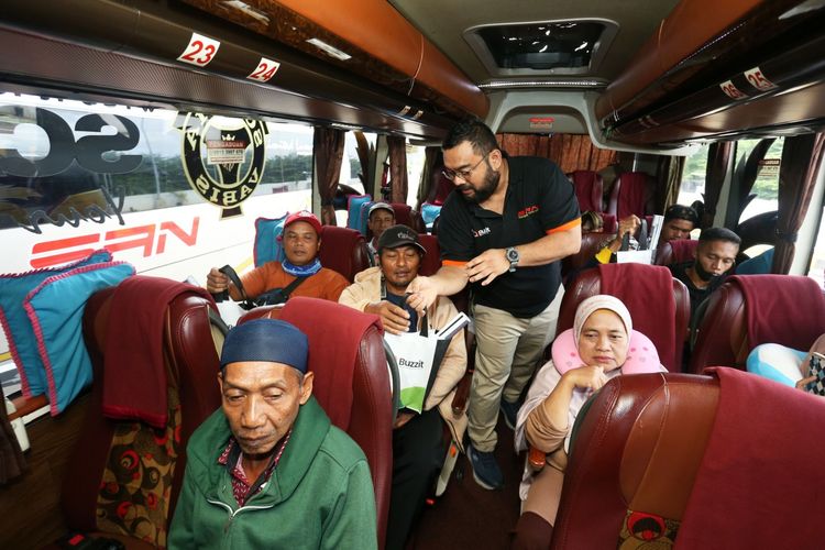 Minimnya Transportasi Desa, Travel Gelap Jadi Alternatif