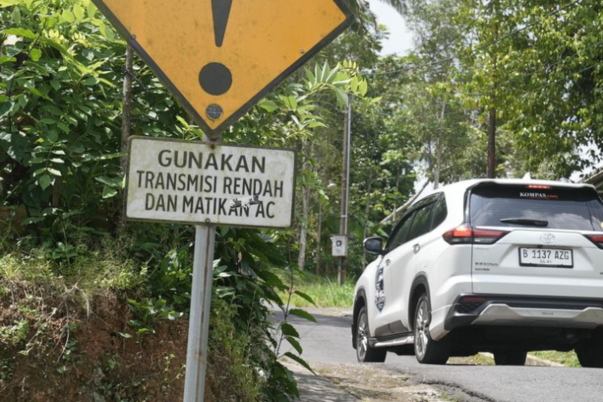 mobil hybrid, Mobil hybrid, biaya perbaikan, Banjir jabodetabek, Kerusakan kendaraan, Mobil Hybrid, Biaya Perbaikan Mobil Hybrid Terendam Banjir di Jabodetabek