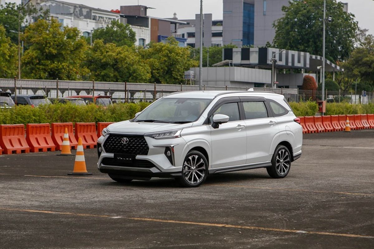 produksi lokal, kendaraan ramah lingkungan, peluncuran 2025, Toyota Veloz Hybrid, Toyota Siapkan Veloz Hybrid untuk Pasar Indonesia Tahun Depan