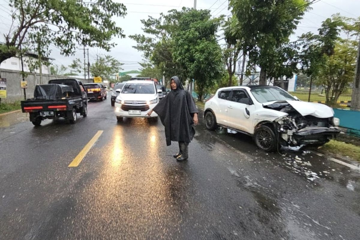 Bukan Sekadar Nyetir, Pengemudi Wajib Punya 4 Hal Ini di Jalan Raya