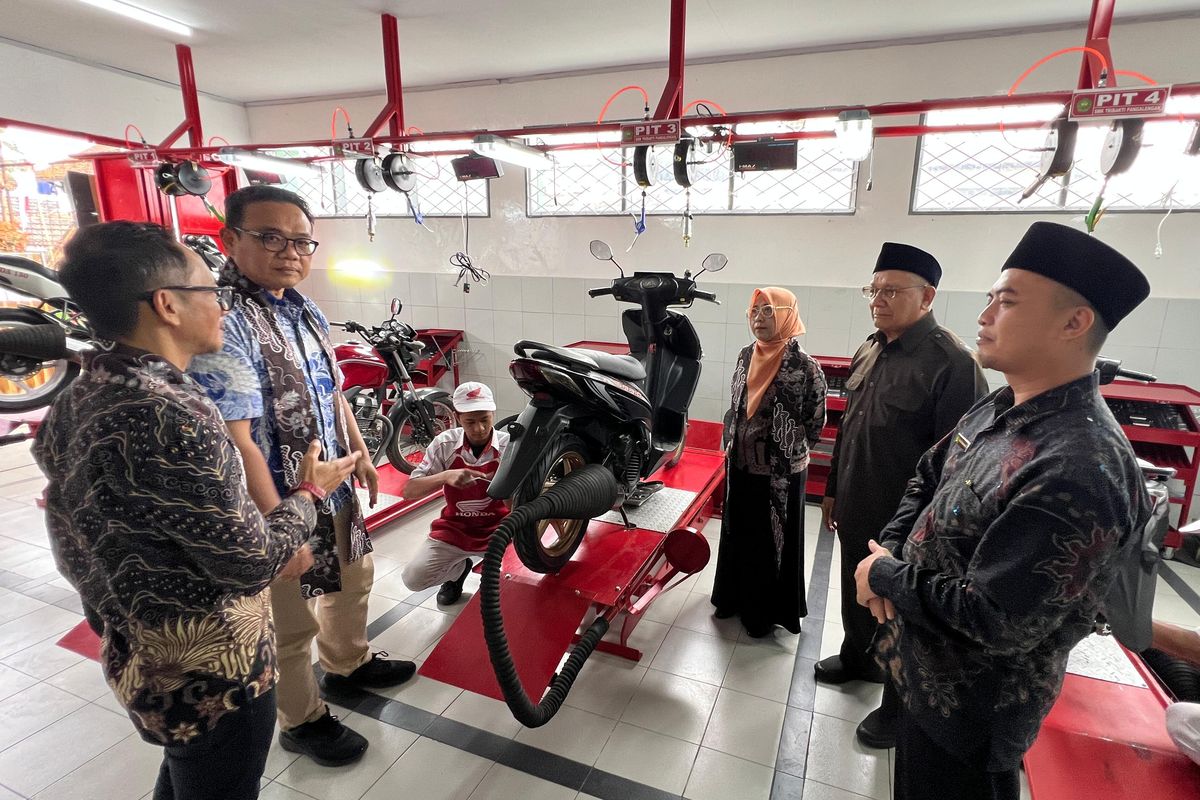 Daya Adicipta Motora, Astra Honda Motor, sekolah binaan Astra Honda, DAM Resmikan SMK Tribakti Pangalengan Jadi Tempat Uji Kompetensi