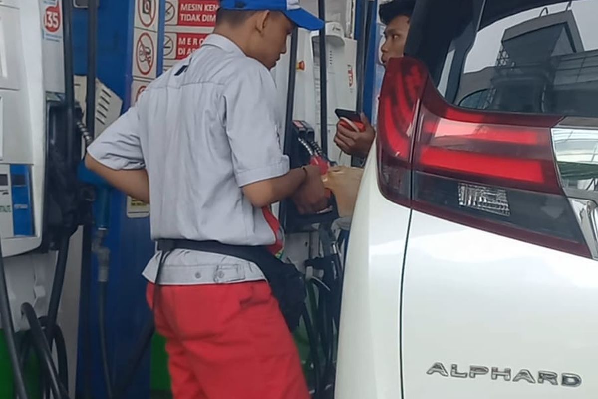 Toyota Alphard, Pertalite, QR Code, Perpres 191, QR code, pertalite, Pertalite untuk Mobil Mewah: Kenapa Toyota Alphard Dapat QR Code?