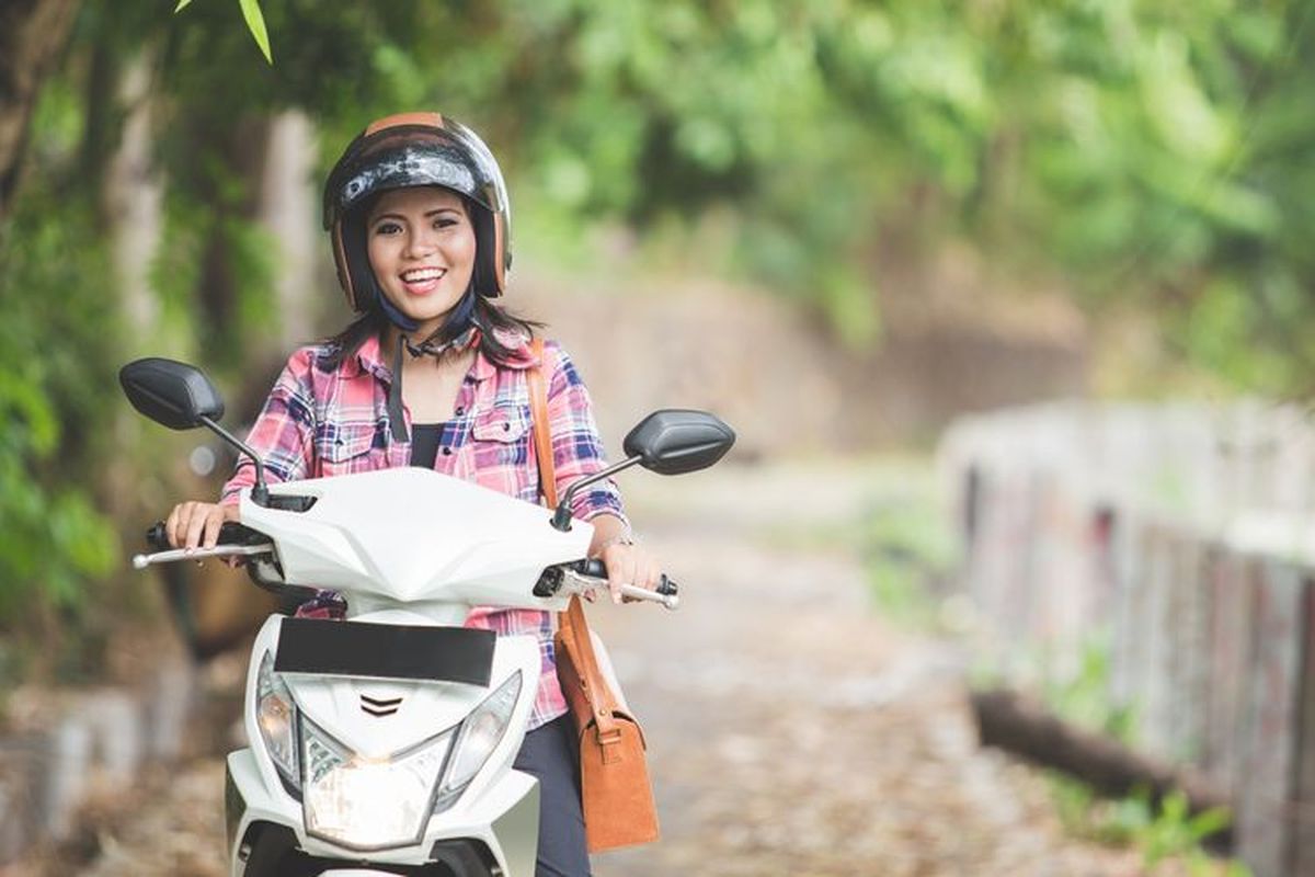 pengendara motor, debt collector, pengendara motor wanita, surat, Modus Kejahatan, sita kendaraan, Video Pengendara Motor Wanita Nyaris Jadi Korban Modus Debt Collector