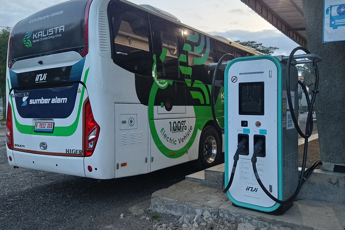 bus listrik, Sumber Alam, bus listrik akap, Kalista, bus listrik jarak jauh, Segini Biaya Konsumsi Listrik Bus AKAP Sumber Alam Kalista